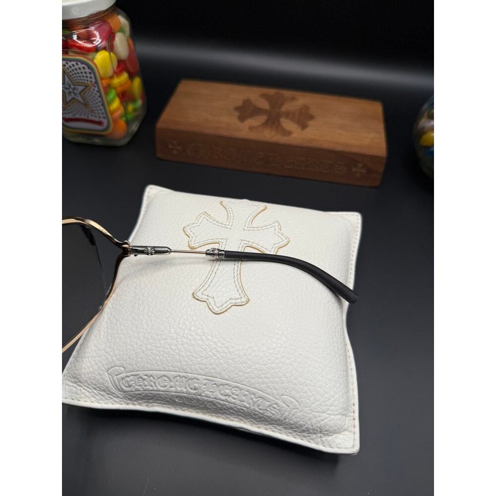 Chrome Hearts BUTTFLUX Aviator Sunglasses Black Gold Frame Missing Tip - Picture 6 of 8
